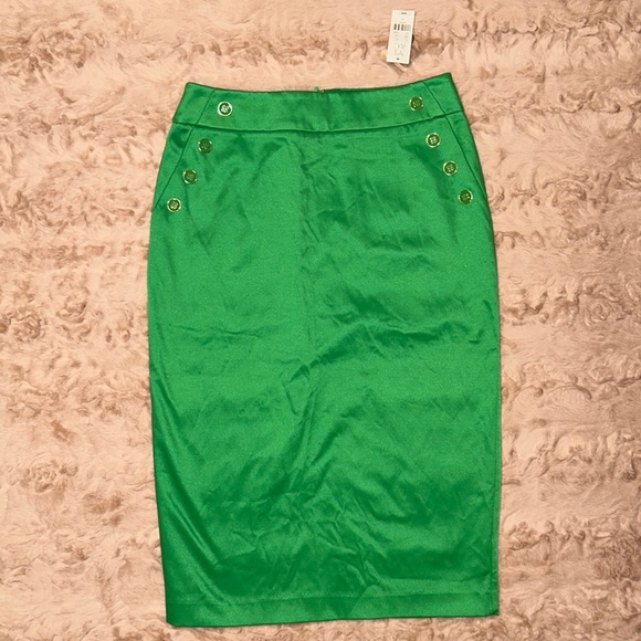 New York & Company Dresses & Skirts - 7th Avenue Design Studio size 0 green skirt